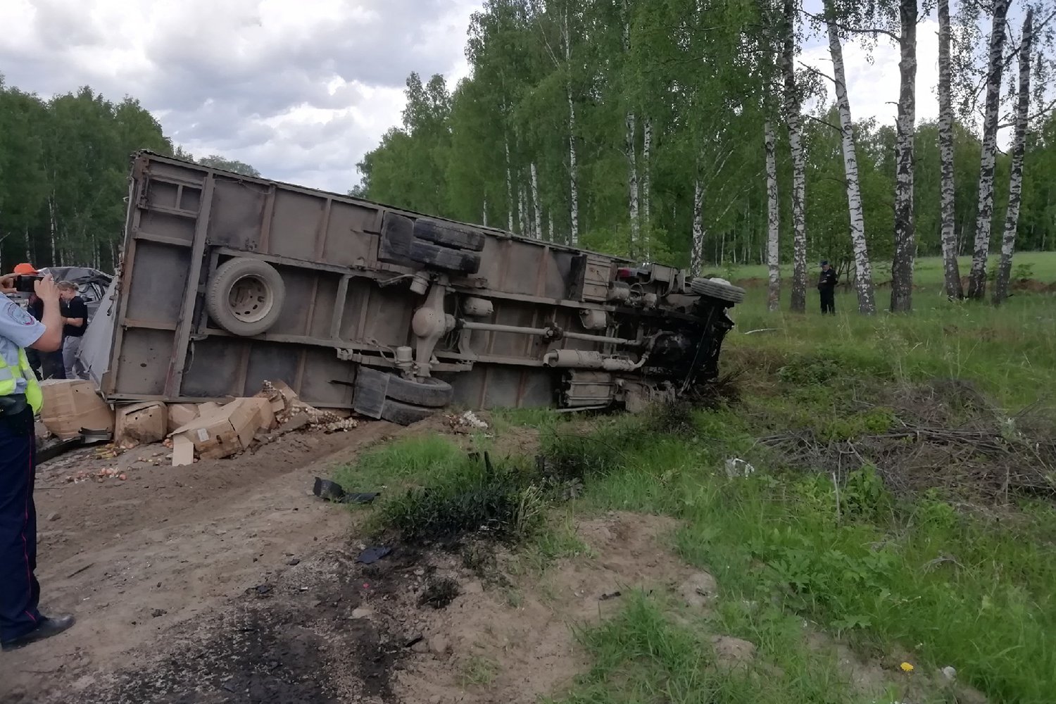 Водитель иномарки погиб в ДТП с грузовиком